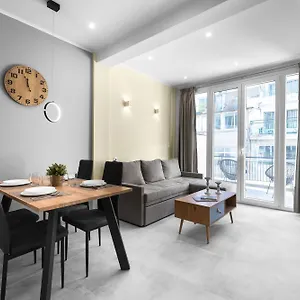 Penthouse Apartments, The Luxury Grecia